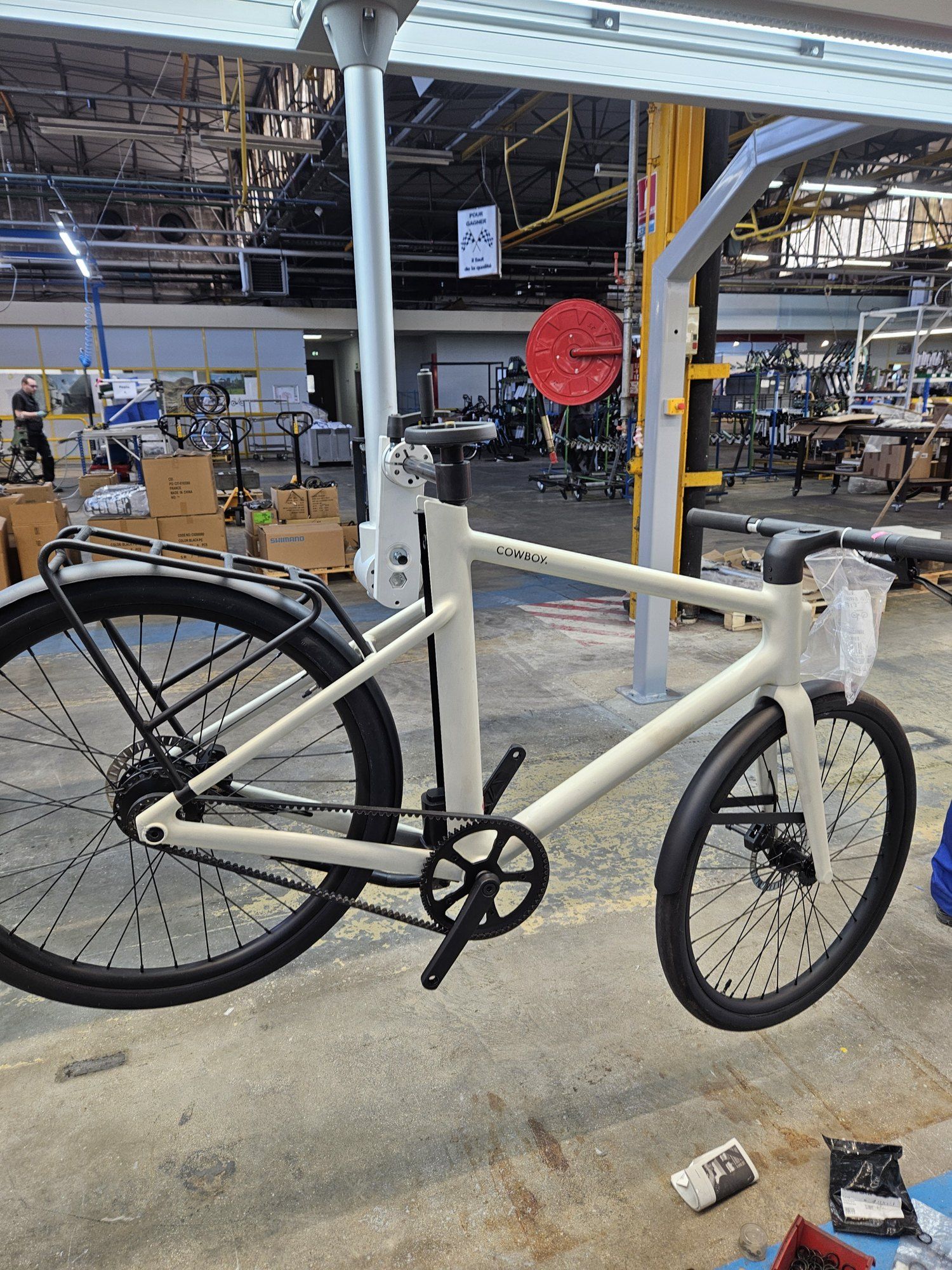 A city bike on the clamp, ready for the next operation